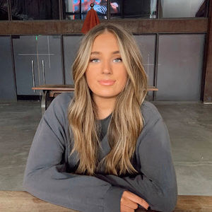 Meet your Posher, Vanessa